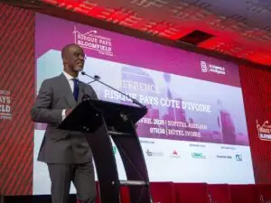 investissements-rapport-risque-pays-2025-de-bloomfield-intelligence-la-cote_i0zg3lpesg